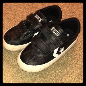 Size 8 toddler boys converses
